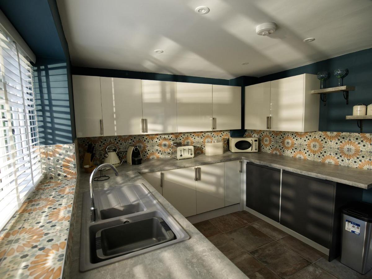 Beckdale Villa Pickering Exterior photo